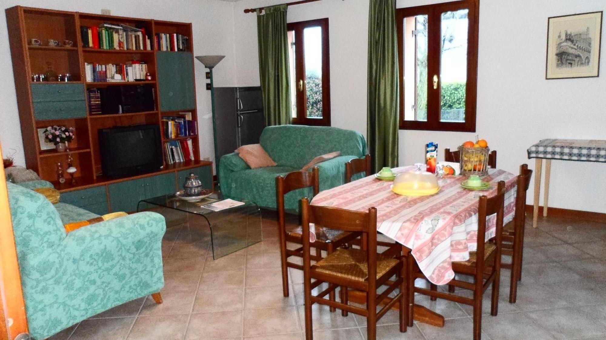 B&B Zia Maria Азоло Екстериор снимка